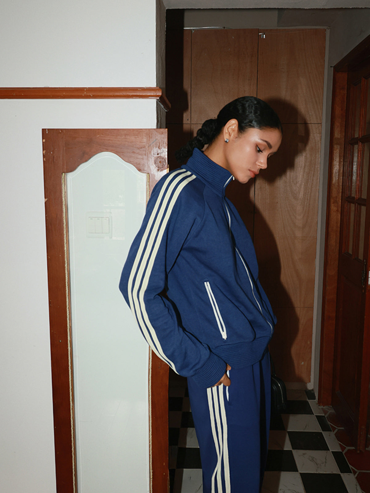 Side Striped Zip-Up Sweatshirt