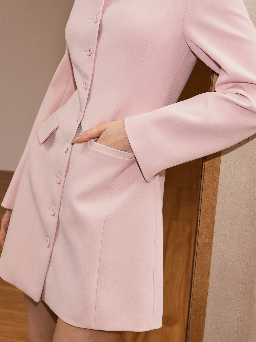 Robe-blazer à boutons et poches