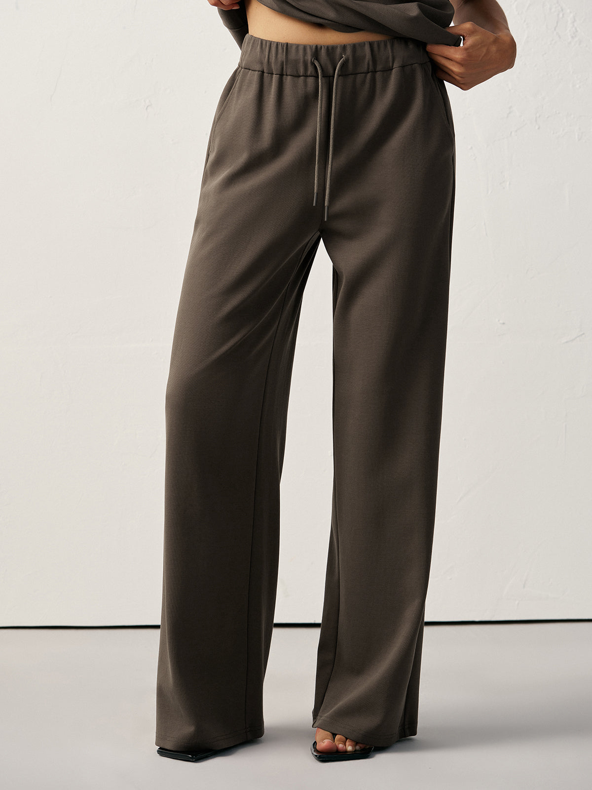 Mid-Waist Drawstring Sweatpants