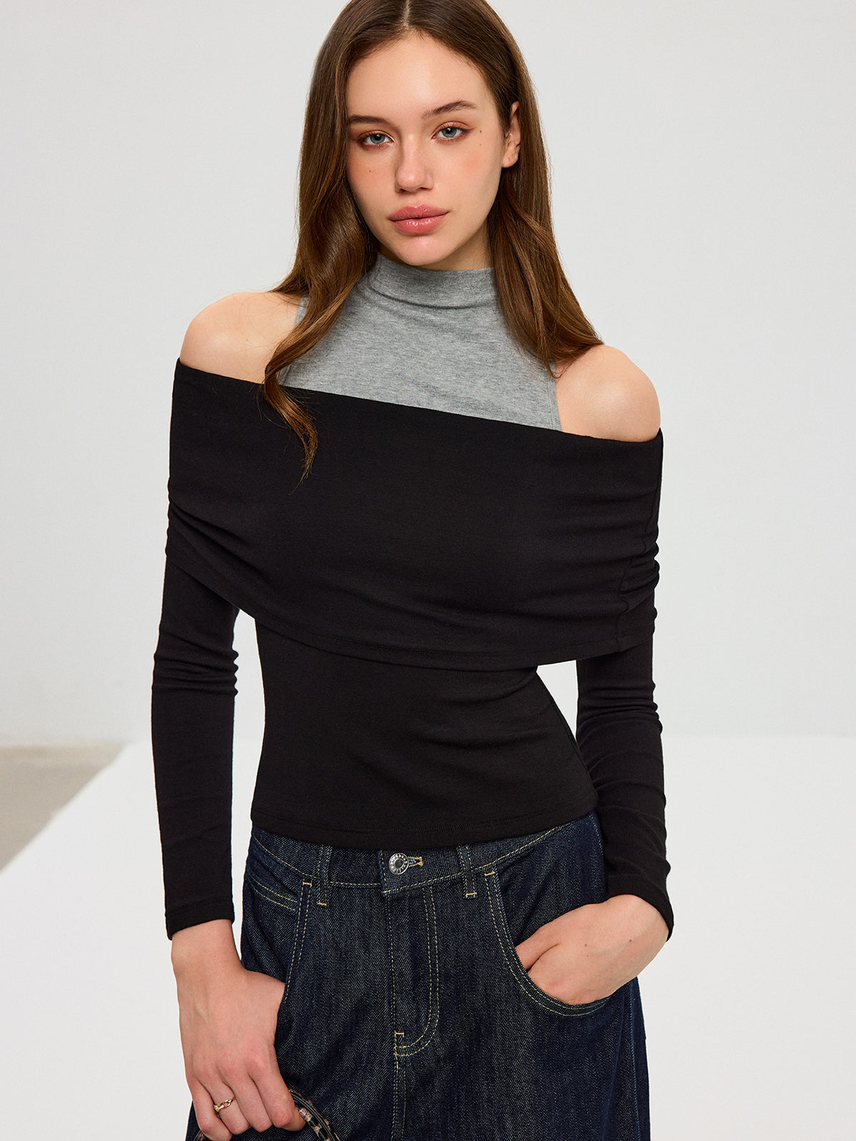 2-in-1 Langarmshirt mit Kontrasteinsätzen und Mock Neck
