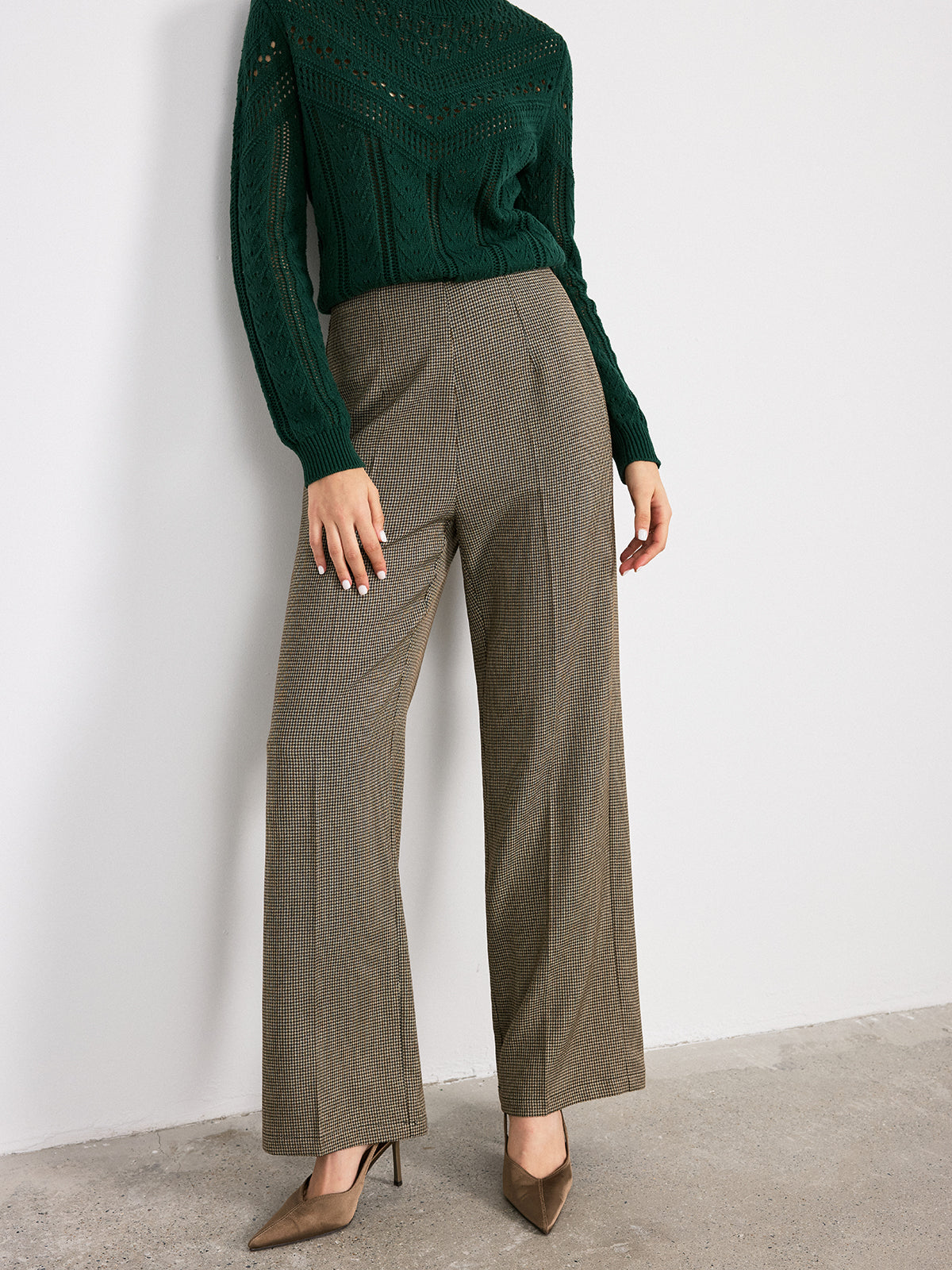 Houndstooth Mid-Waist Straight-Leg Pants