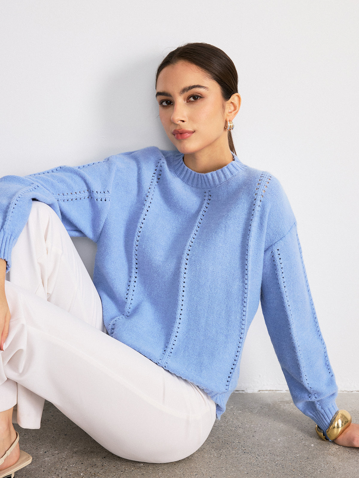 Pullover mit Ösendetail und Rundhalsausschnitt