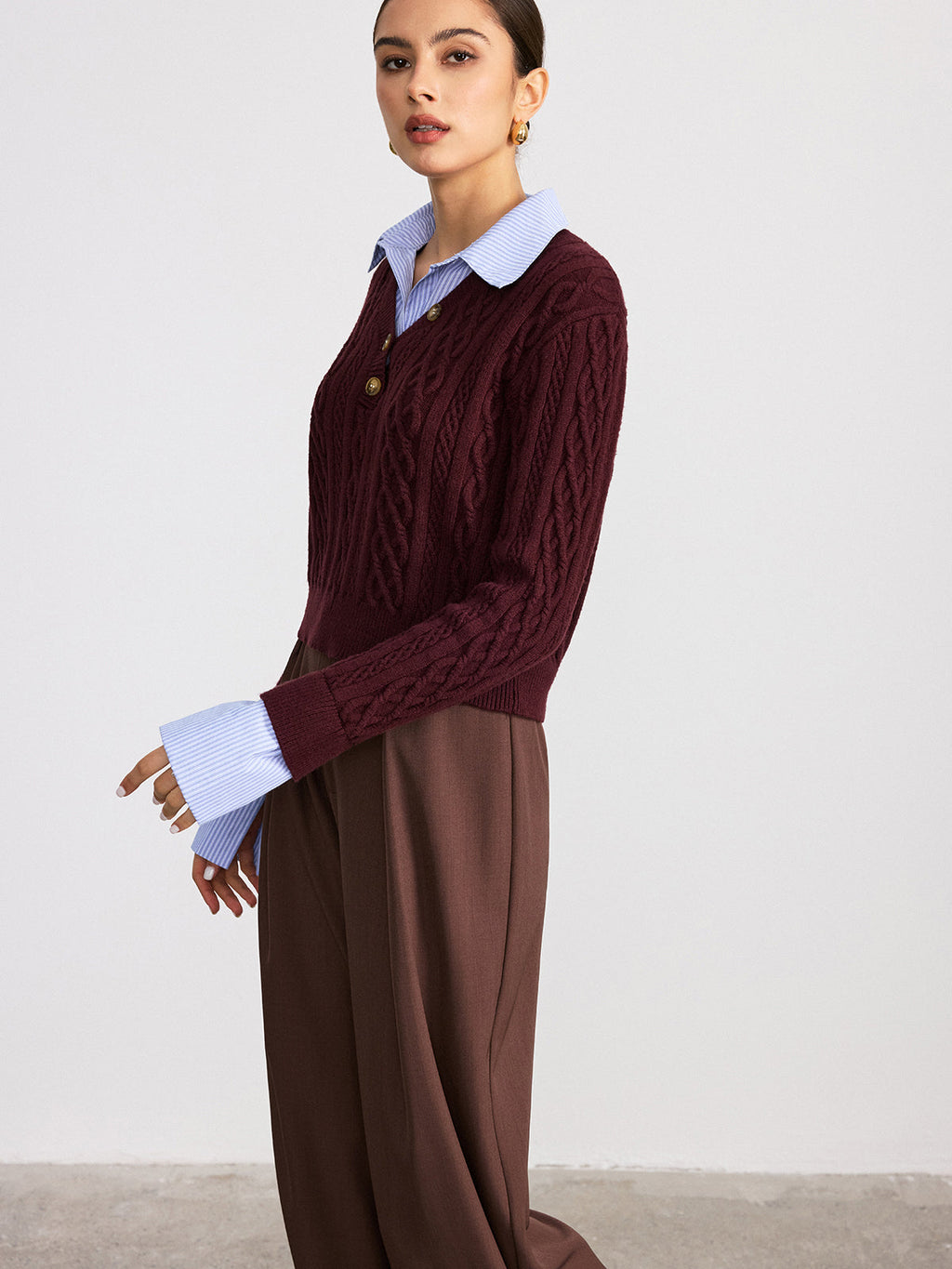 Haut en maille torsadée 2-en-1 avec empiècement chemise rayé