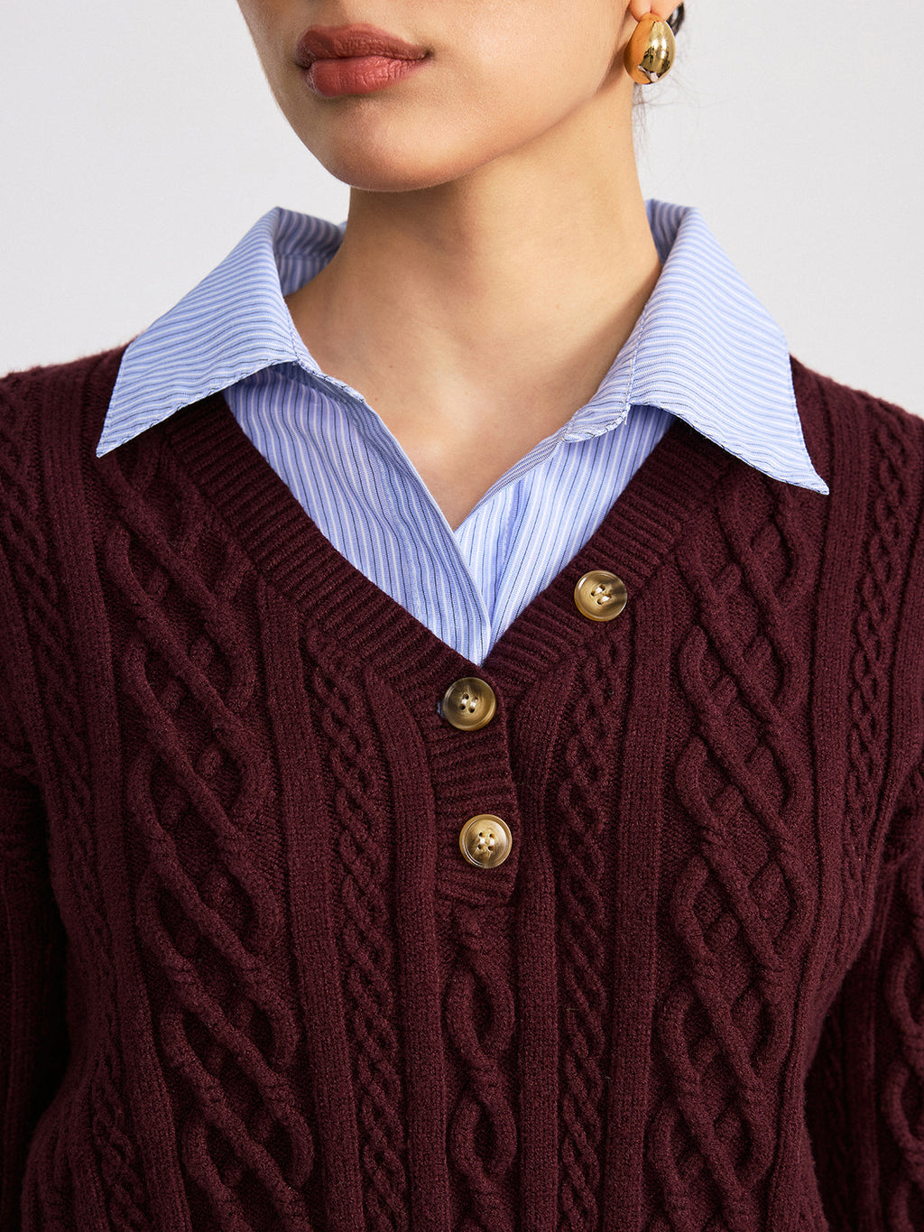 Haut en maille torsadée 2-en-1 avec empiècement chemise rayé