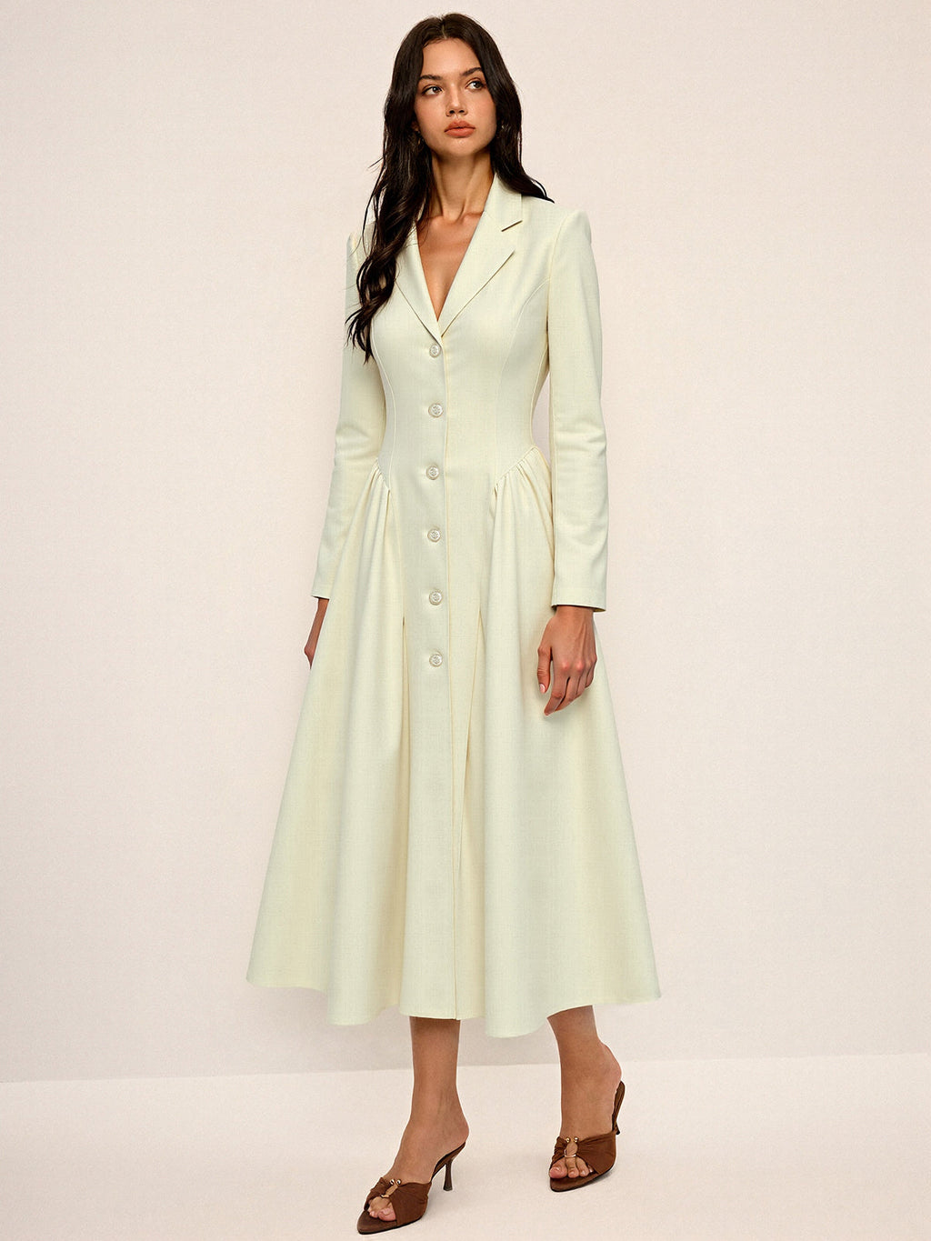 Robe longue boutonnée à col tailleur