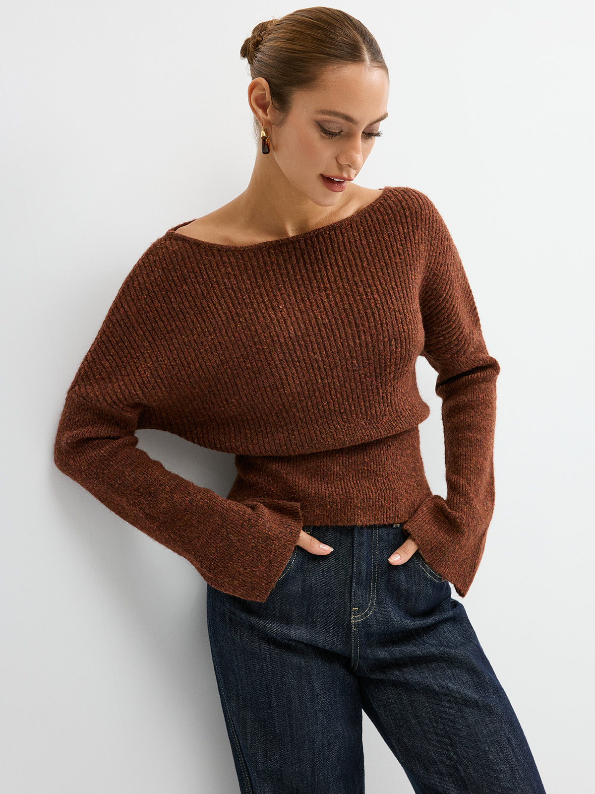 Pullover aus Wollmischung mit Carmenausschnitt
