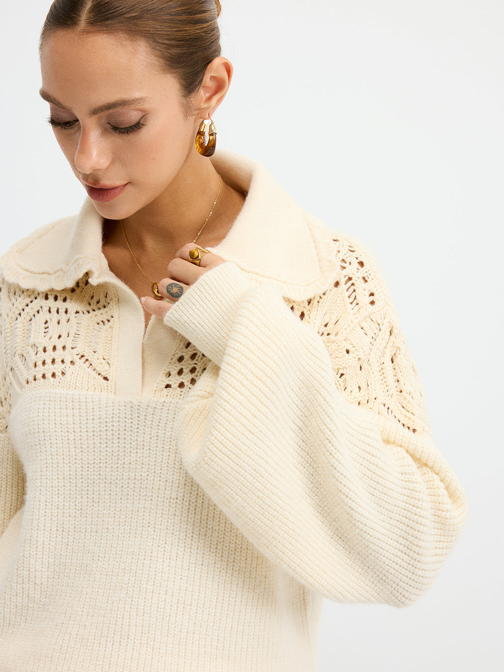 Durchbrochener Polostrickpullover