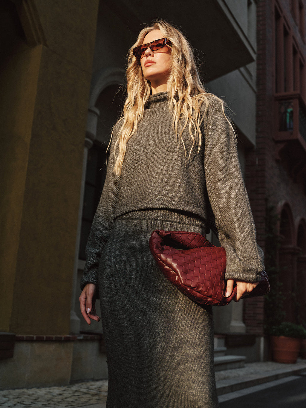 Strickpullover und Maxirock-Set aus Wollmischung