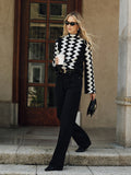 Rollkragenpullover mit Chevron-Muster