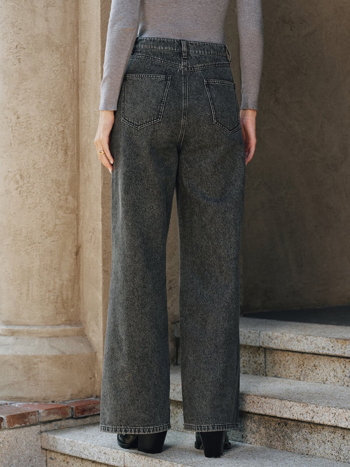 High-Waisted Washed-Denim-Hose