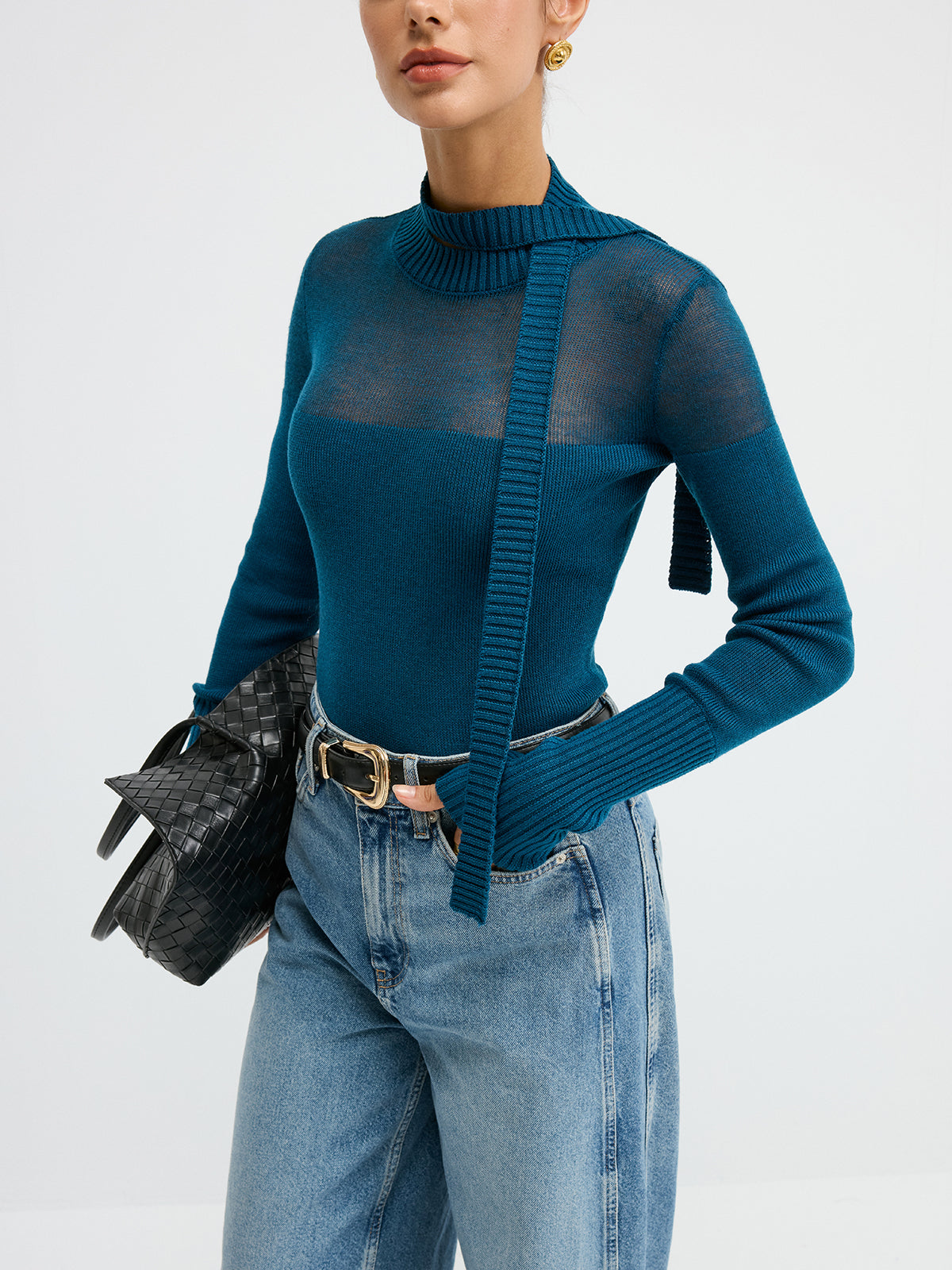 Stricktop aus Wollmischung mit transparentem Einsatz und Bindekragen