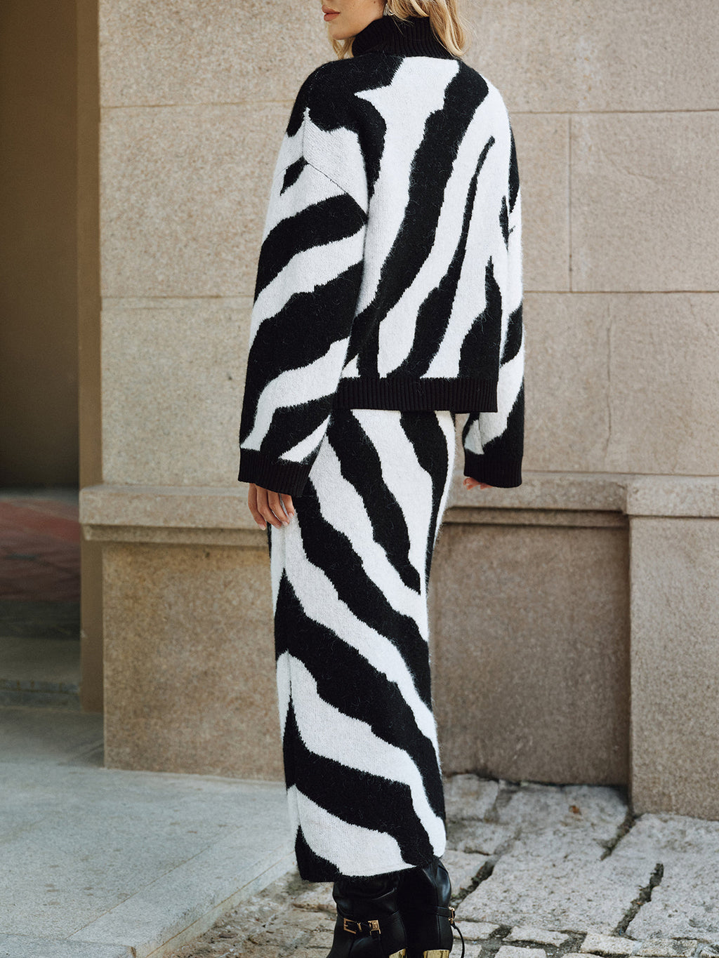 Maxirock aus Wollmischung mit Zebraprint