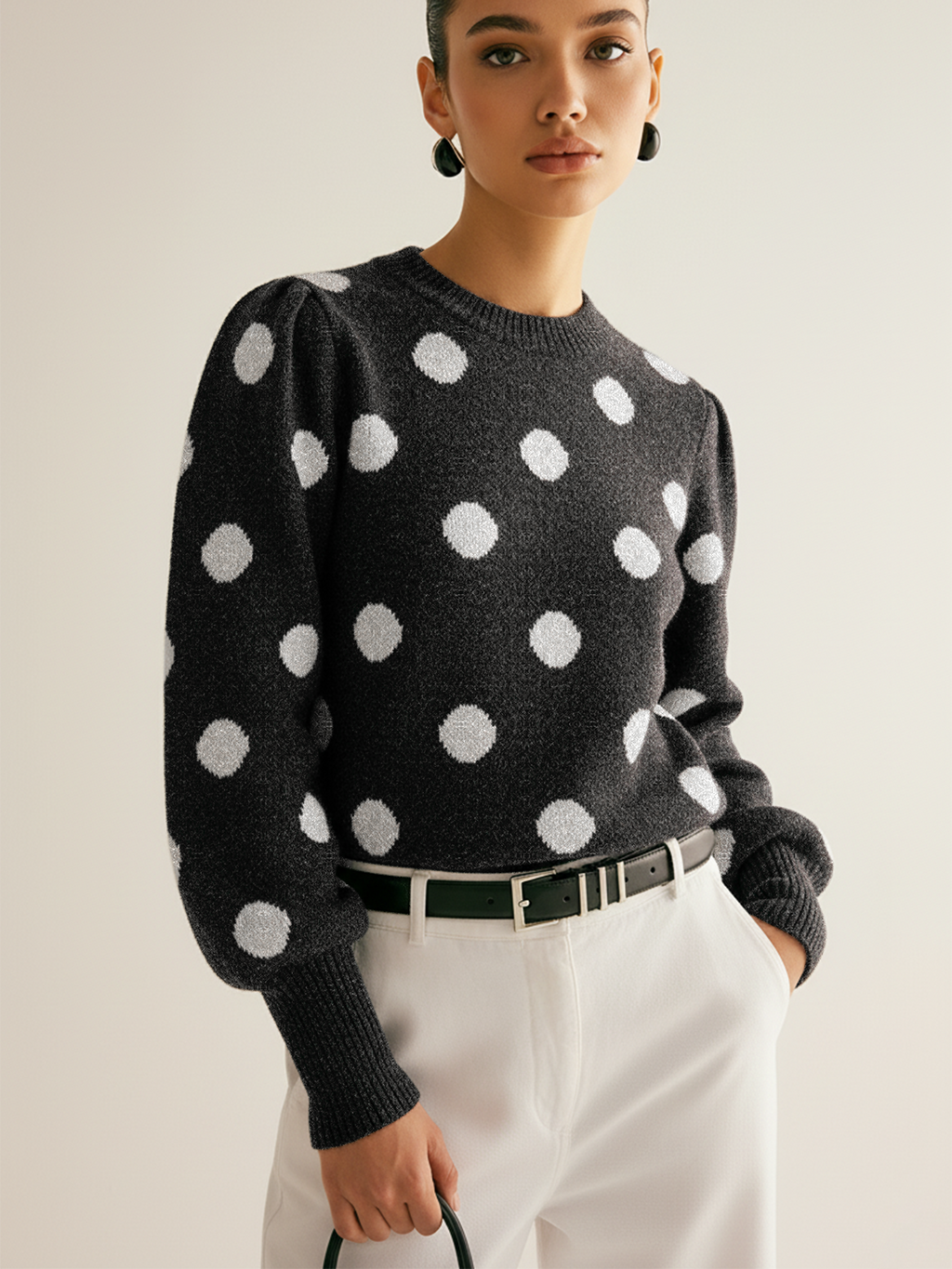 Keulenärmel-Pullover aus Wolle-Mix mit Tupfenmuster
