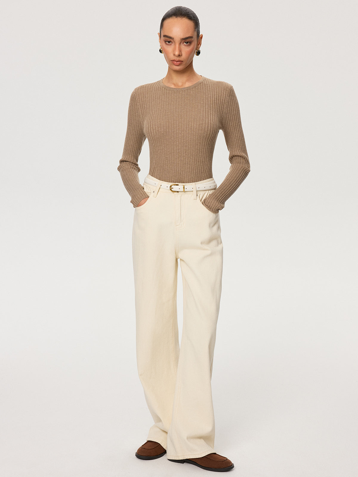 Pull en laine mélangée côtelé avec dos découpé 