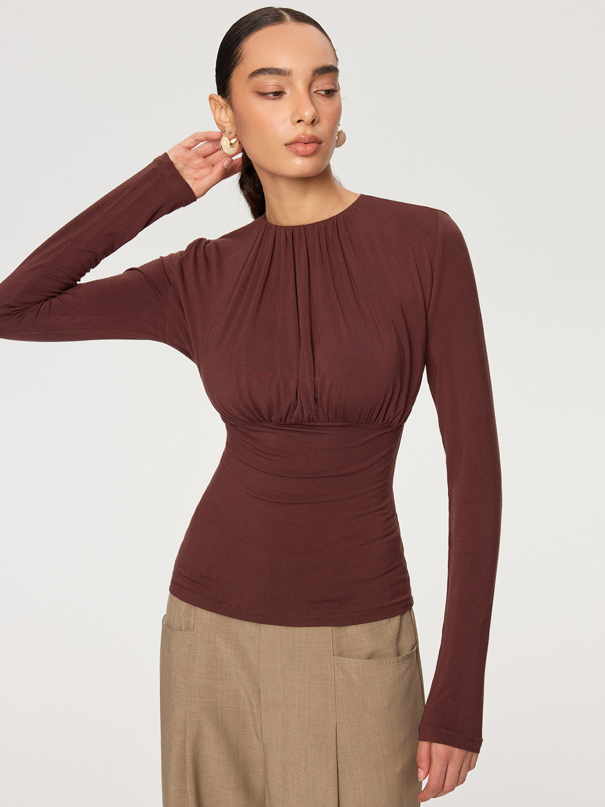 Geraffte Langarm-Strickbluse mit Rundhalsausschnitt