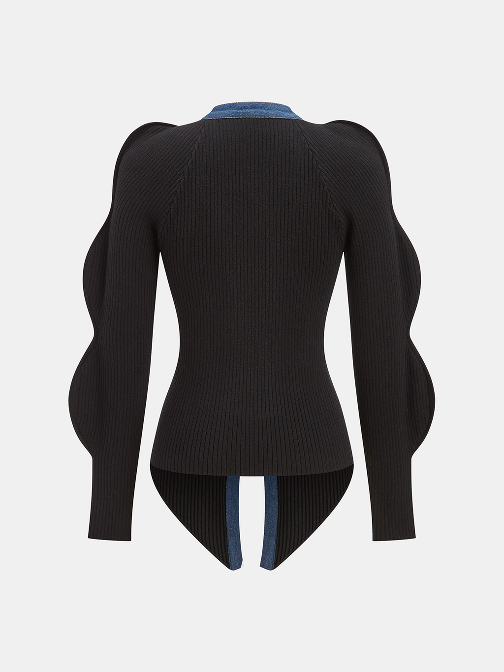Gerippter Cardigan mit Muschelsaum-Ärmeln und Denim-Einsätzen