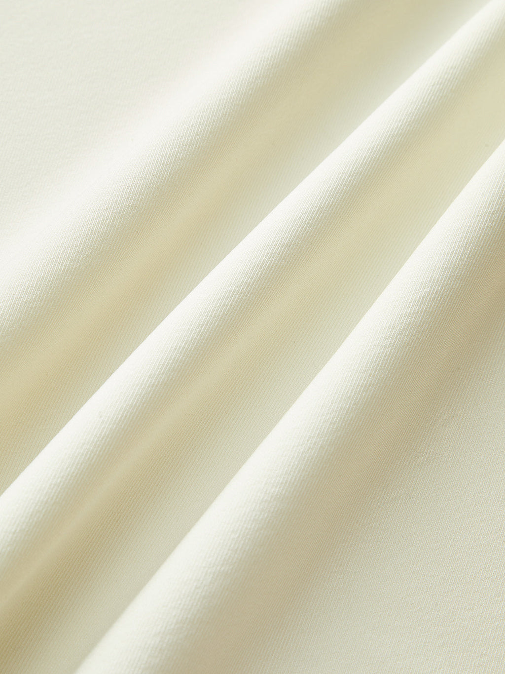 Gefaltete Hose mit geradem Bein und Gürtel