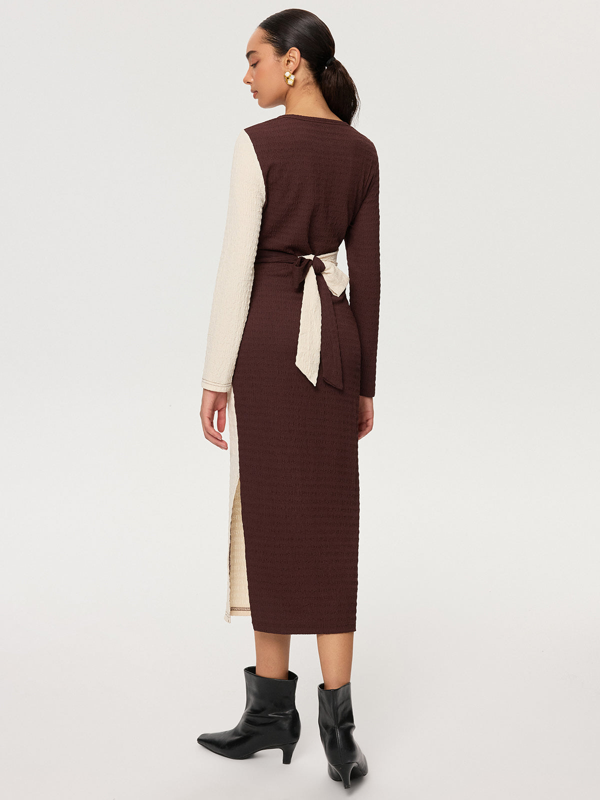 Robe maxi texturée à carreaux et nœuds croisés 