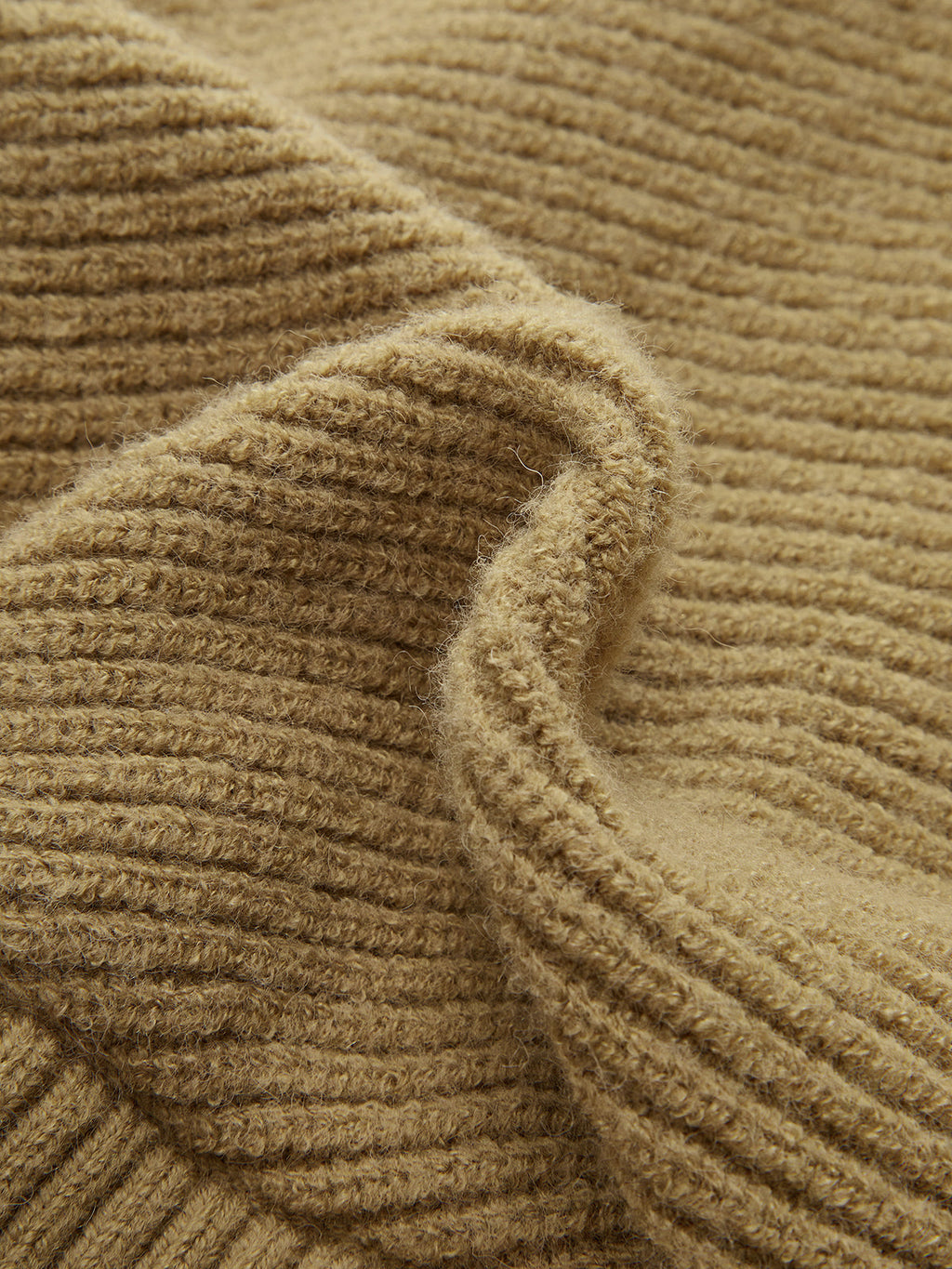 Pullover mit Kragen, Cut-Out und überkreuzter Vorderseite