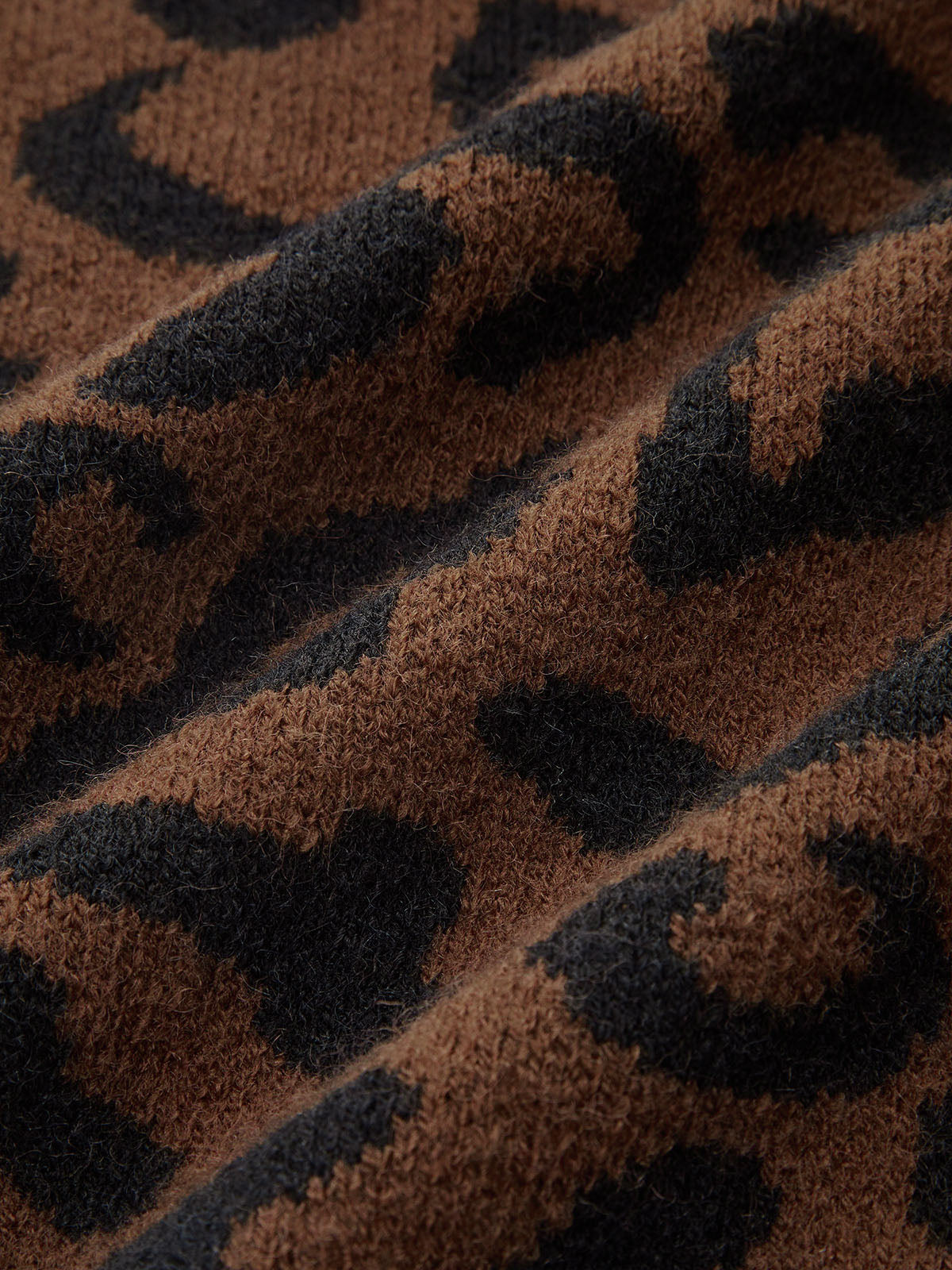 Metal Button Leopard Print Knit Top