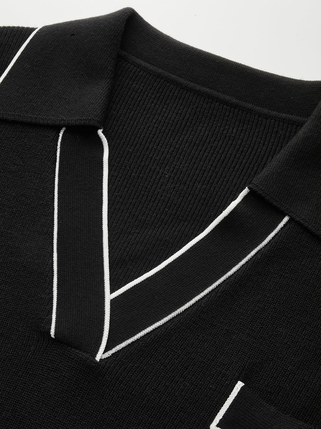 Haut en maille polo à bordure contrastante