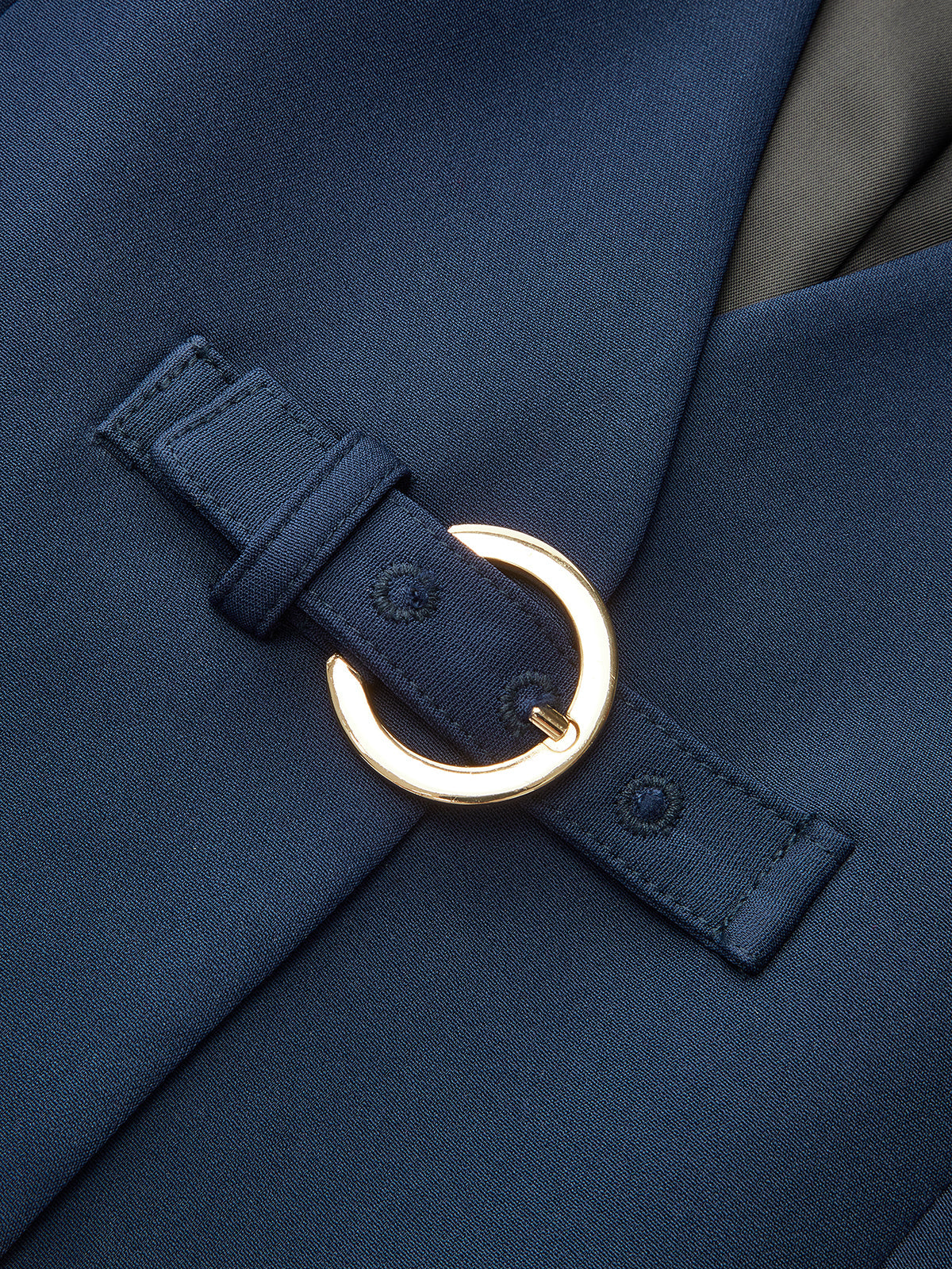 Buckle Detail Sleeveless V-Neck Vest