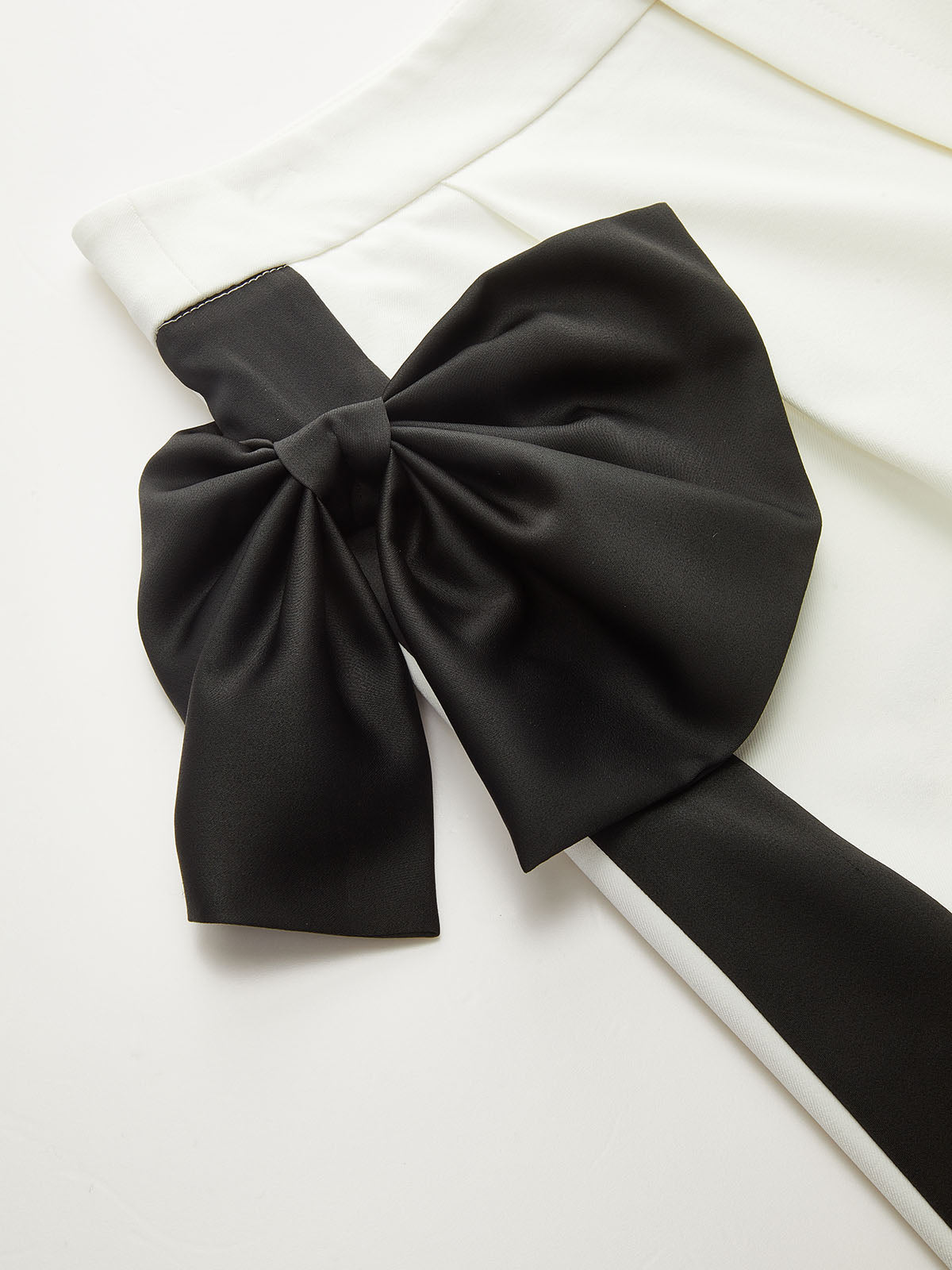 Contrast Bow Asymmetrical Wide-Leg Pants