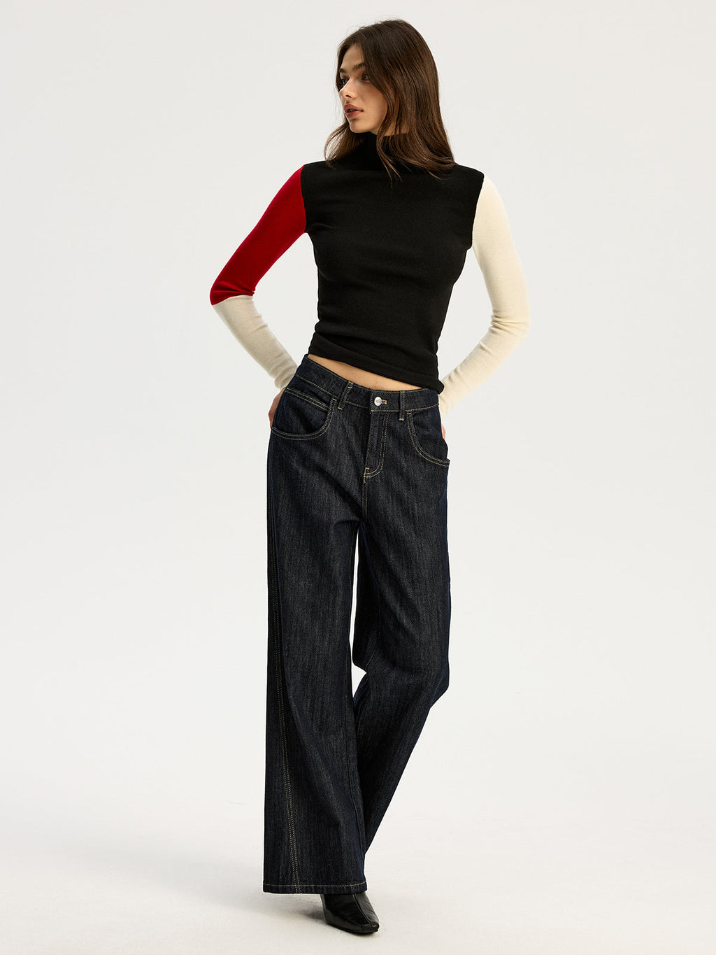 Rollkragenpullover mit Farbblöcken