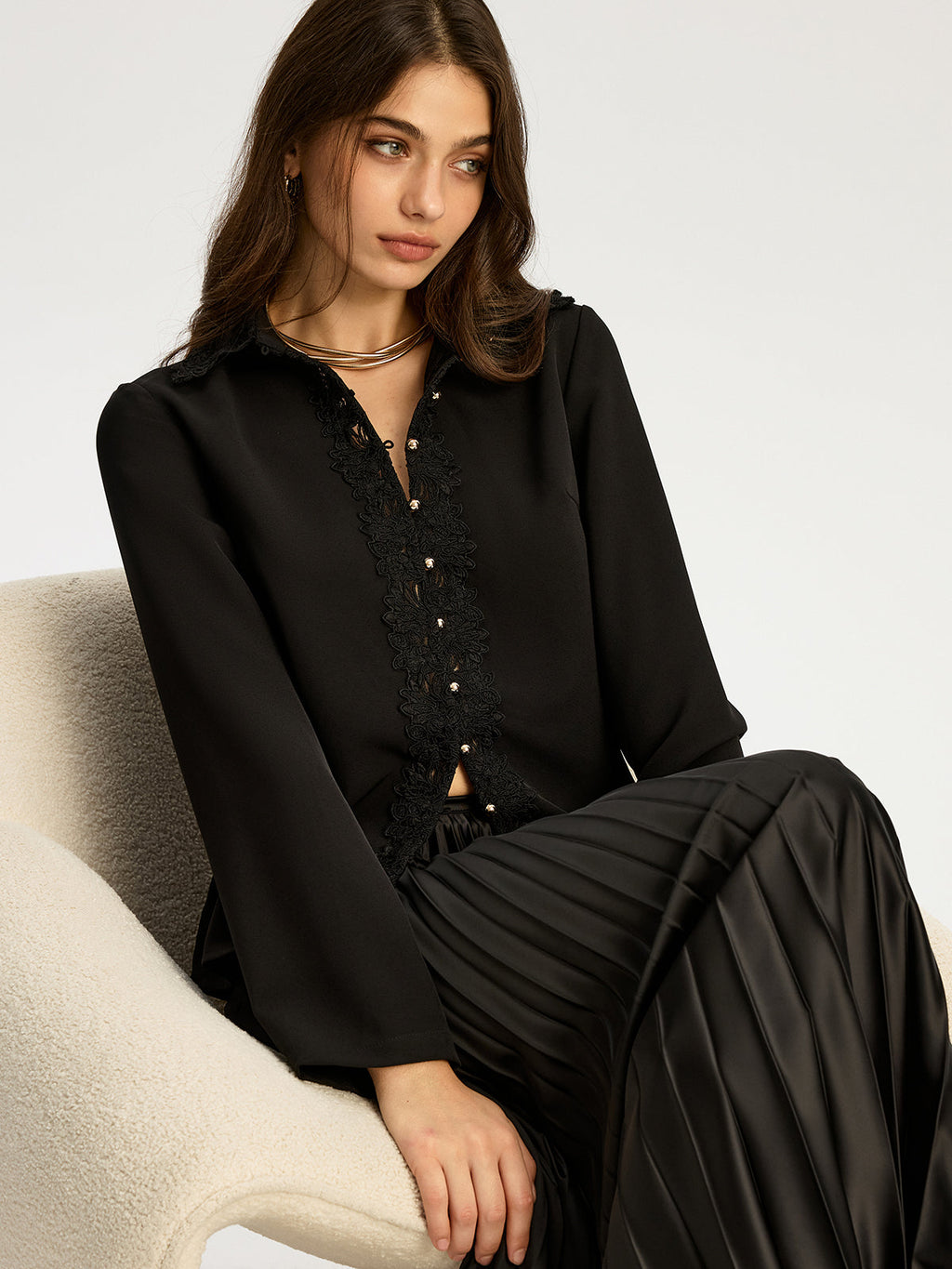 Spitzenbesetzte Bluse