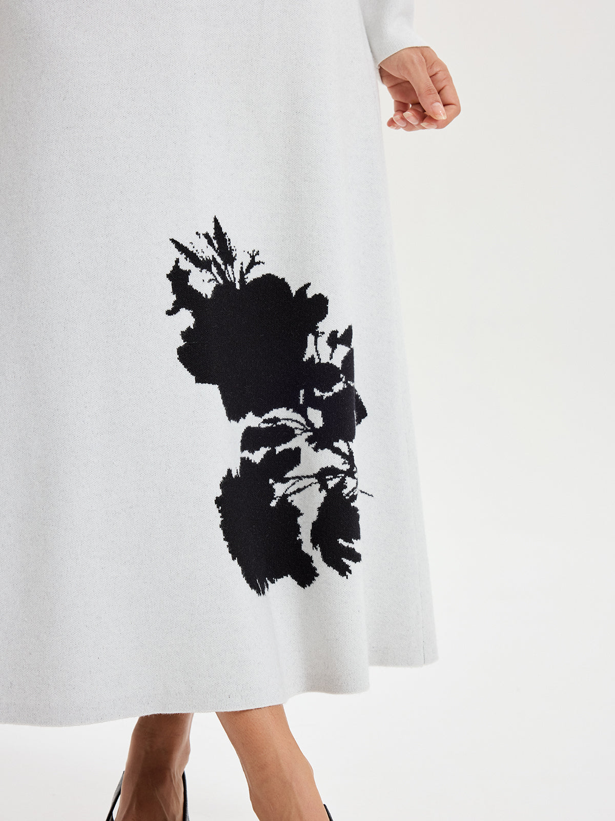 Ink-Wash Painting Pattern Knit Maxi Skirt