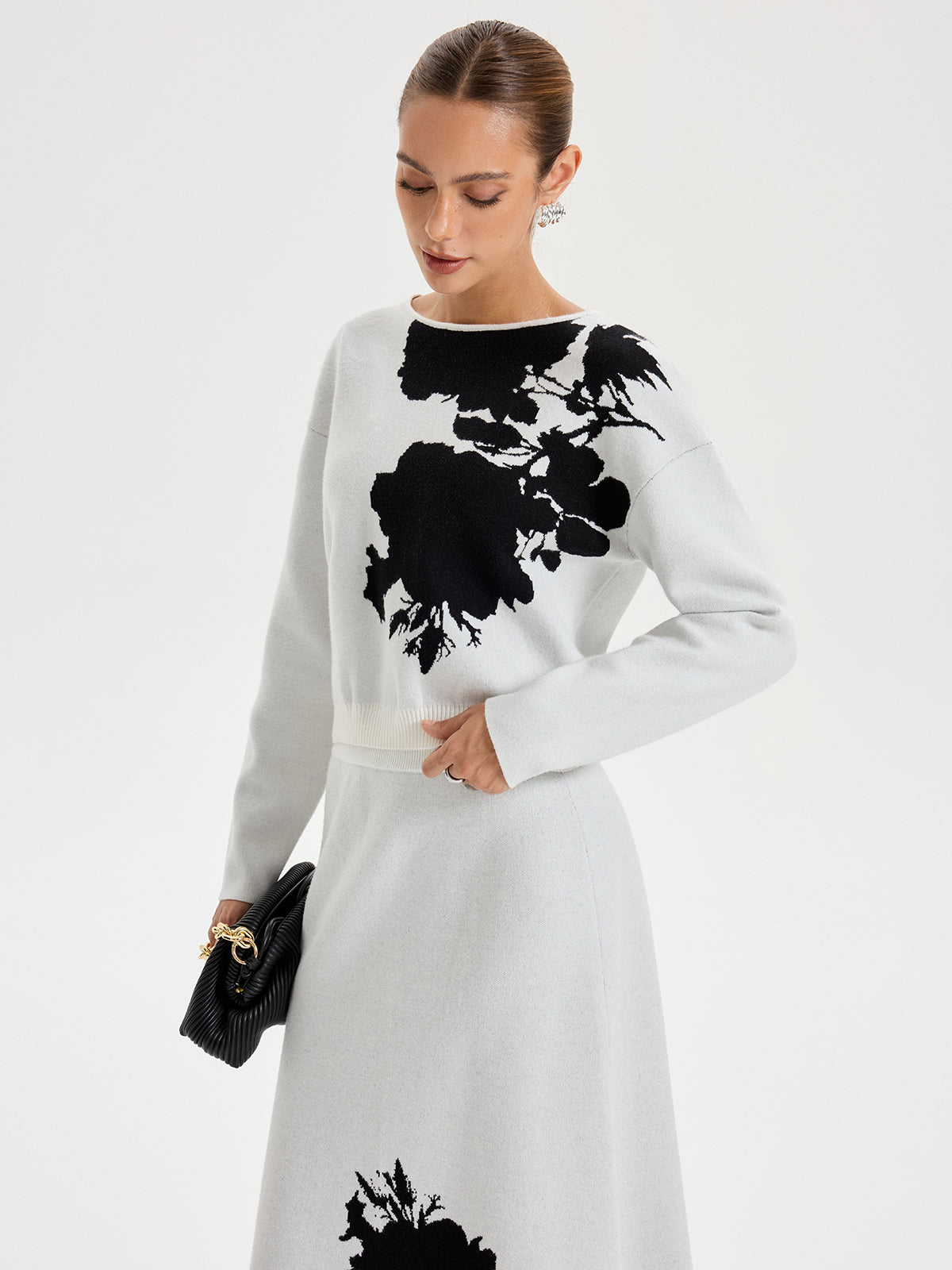 Ink-Wash Painting Pattern Round Neck Knit Top