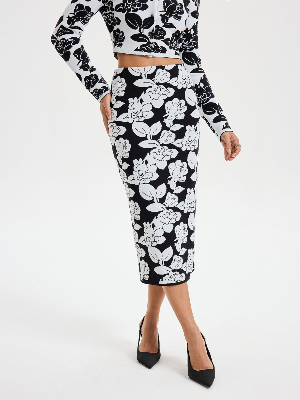 Floral Pattern Knit Midi Skirt