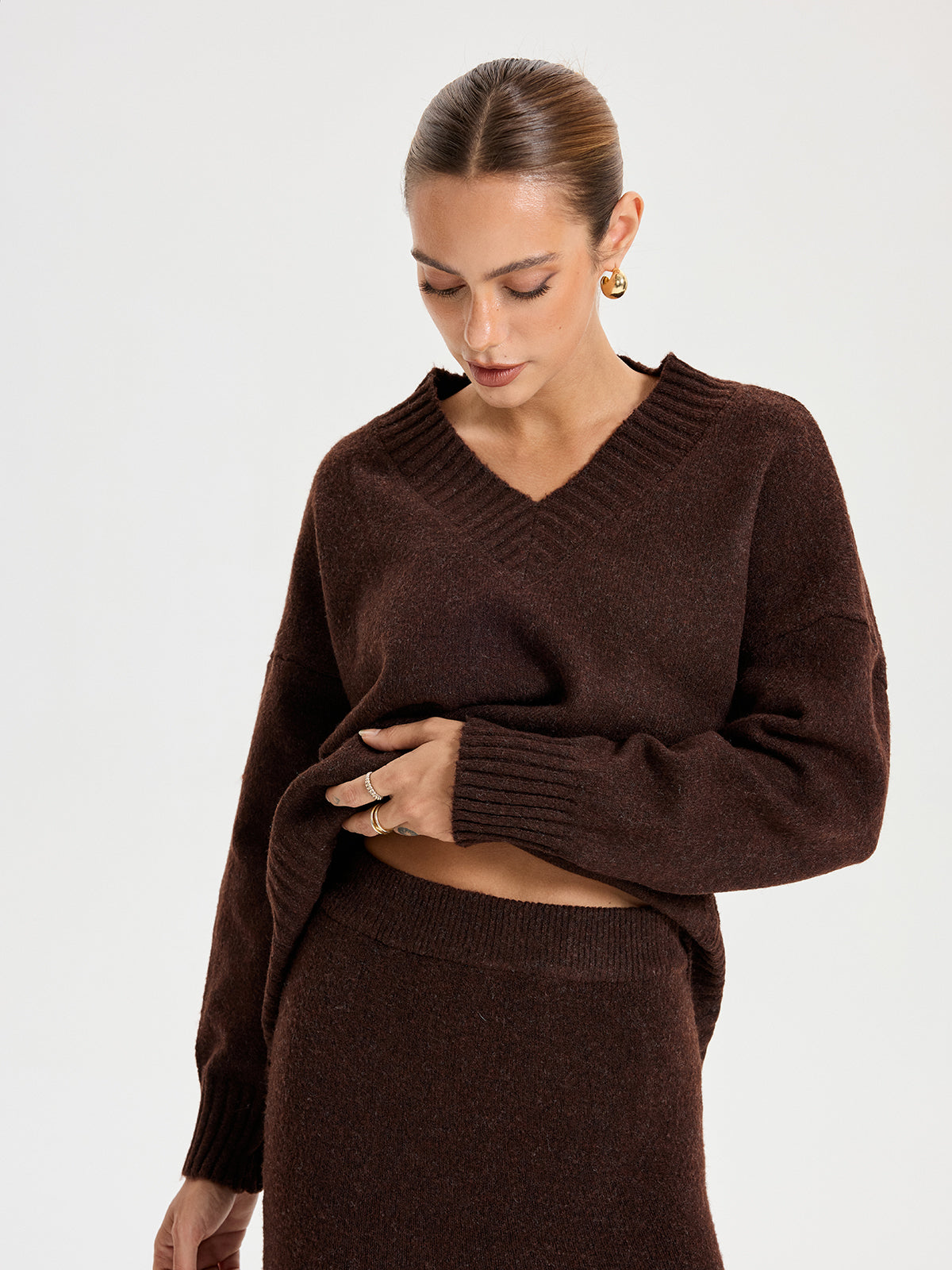 Zweiteiler mit V-Ausschnitt-Strickpullover