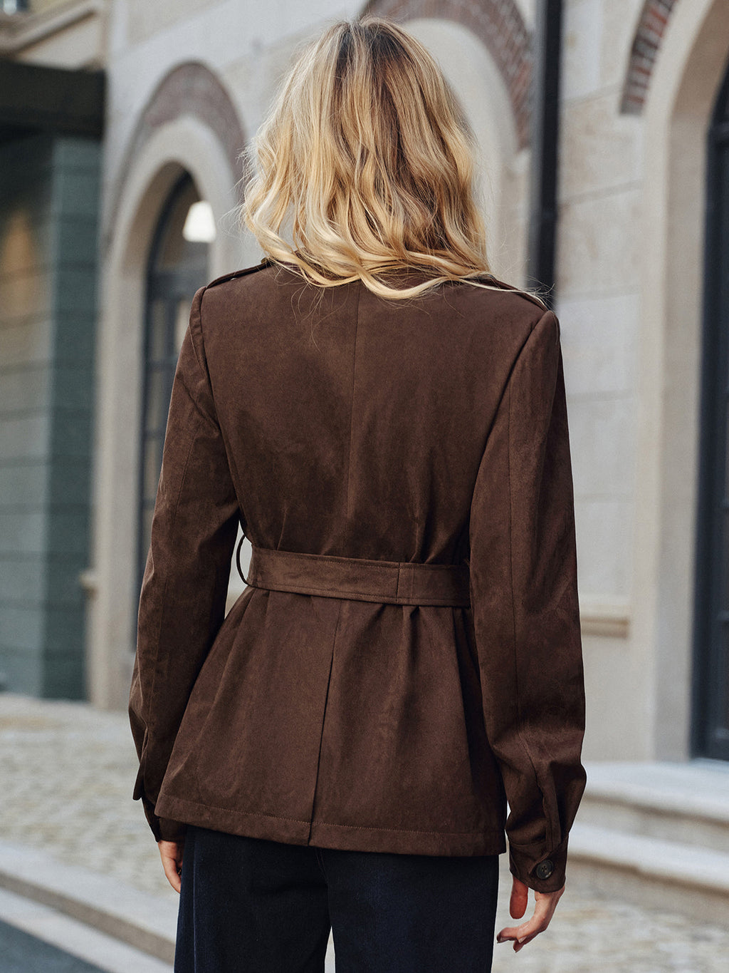 Trenchcoat mit mehreren Taschen und Gürtel in Wildlederoptik