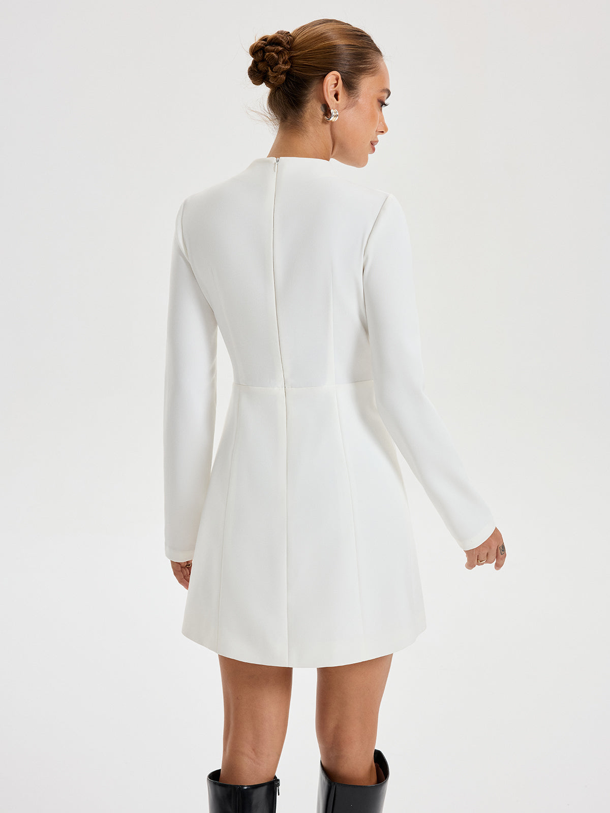 Robe minimaliste à épaules froncées 