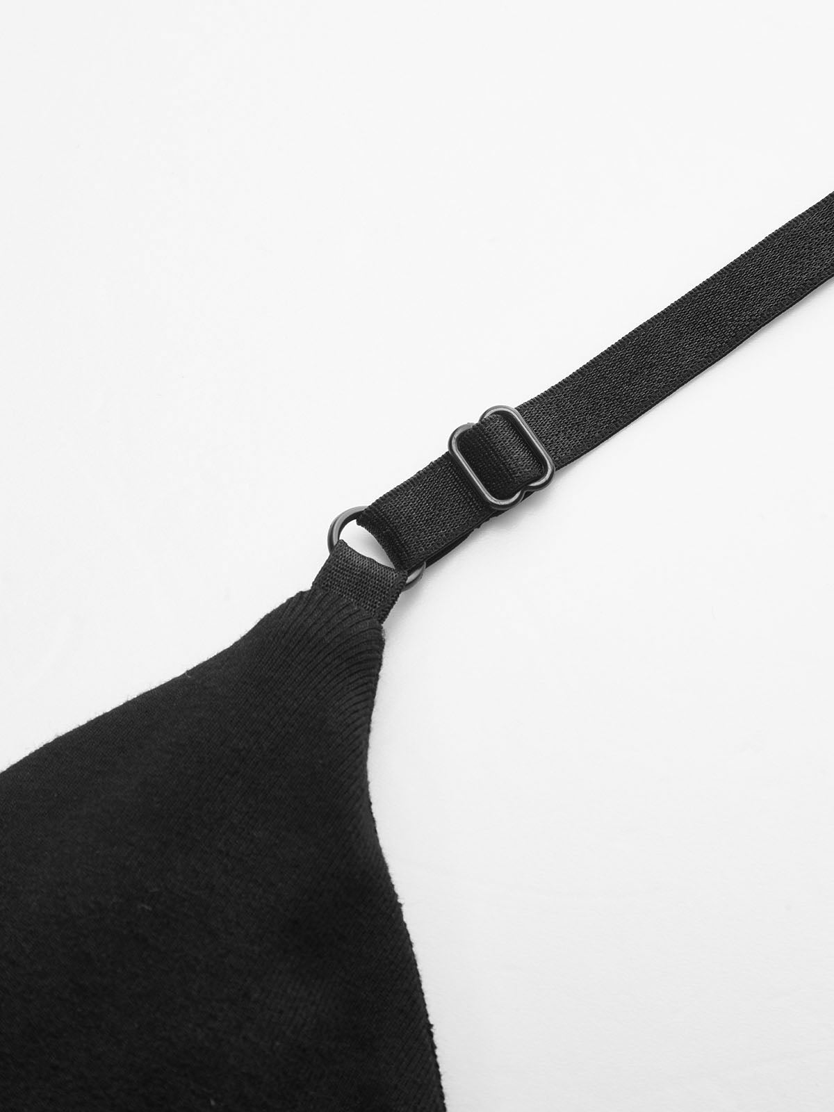 Bügelloses Neckholder-Top aus Mesh