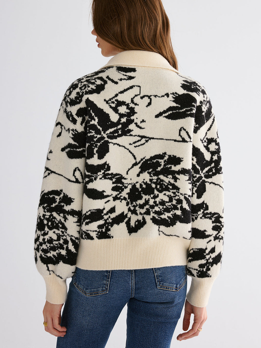 Geblümte Jacquard-Strickjacke mit Knöpfen