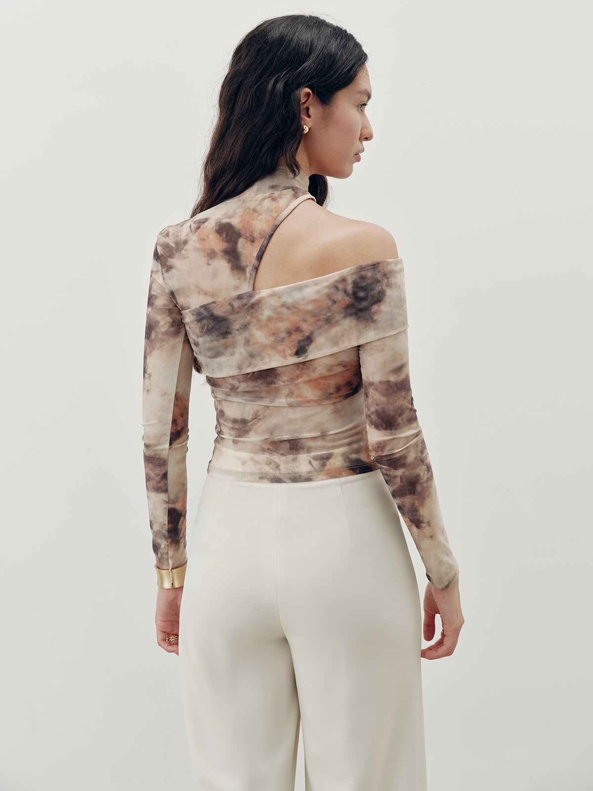 Haut à manches longues asymétrique en maille tie-dye 