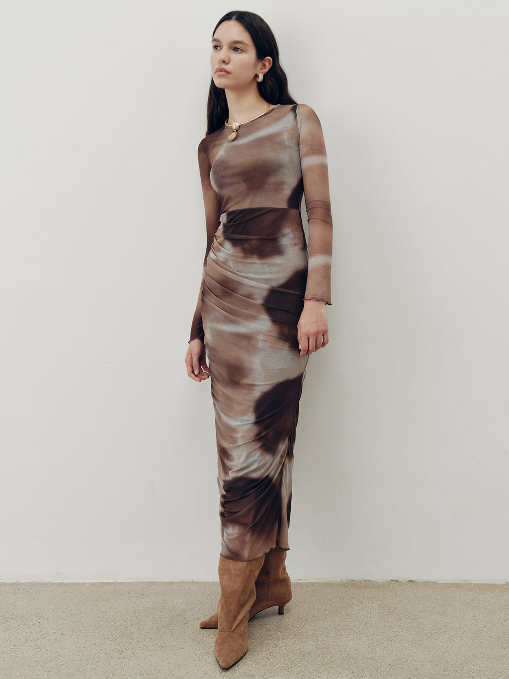 Batik-Maxikleid aus gerafftem Mesh