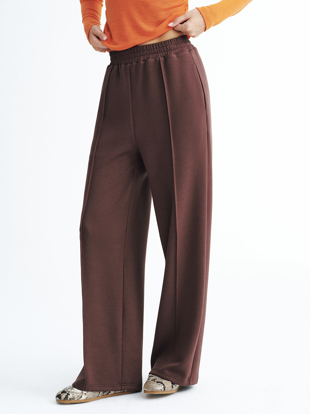 Sweatpants mit elastischem Bund und mittelhoher Taille