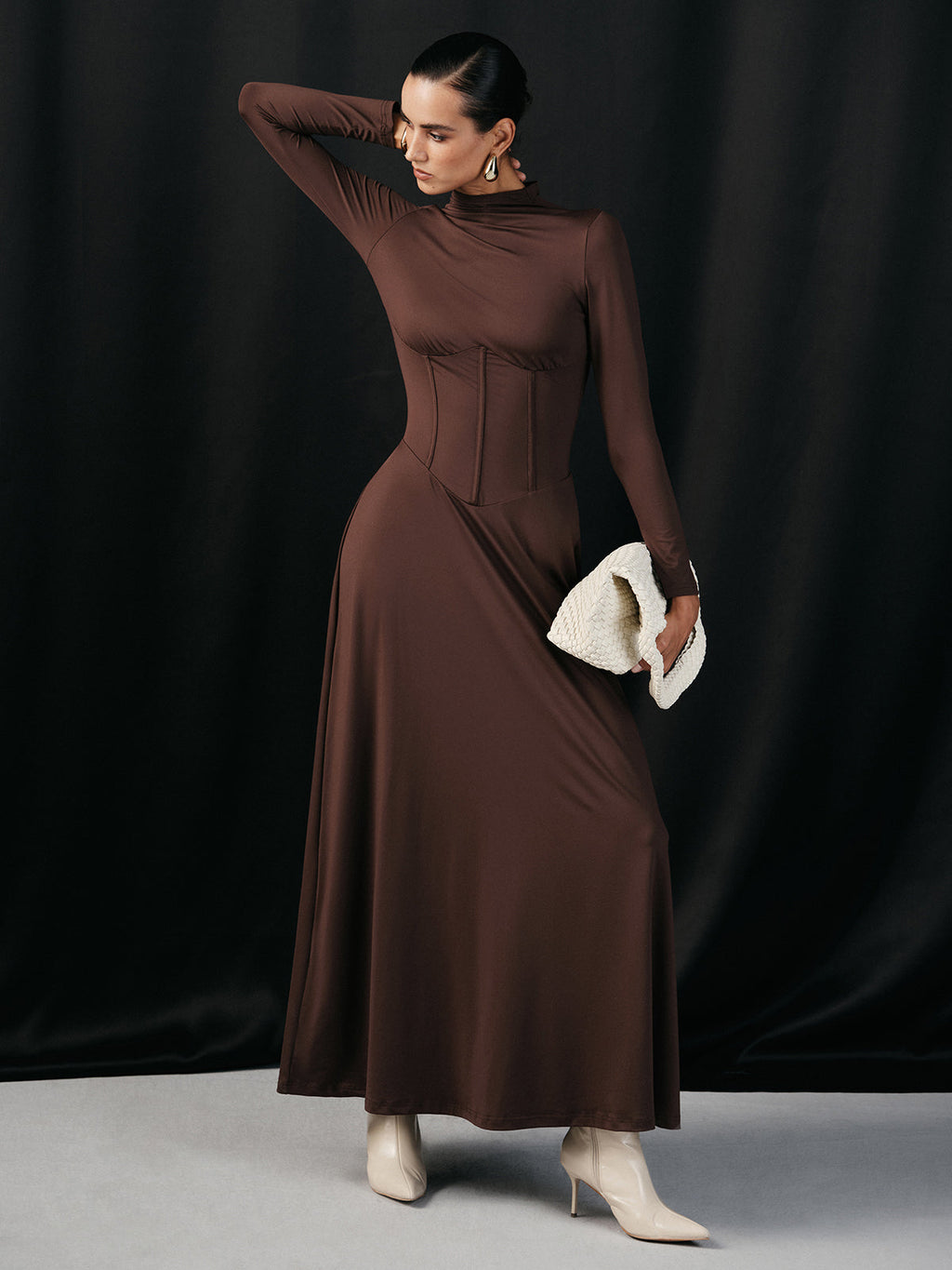 Maxikleid mit Mock-Neck, Korsett-Taille und langen Ärmeln