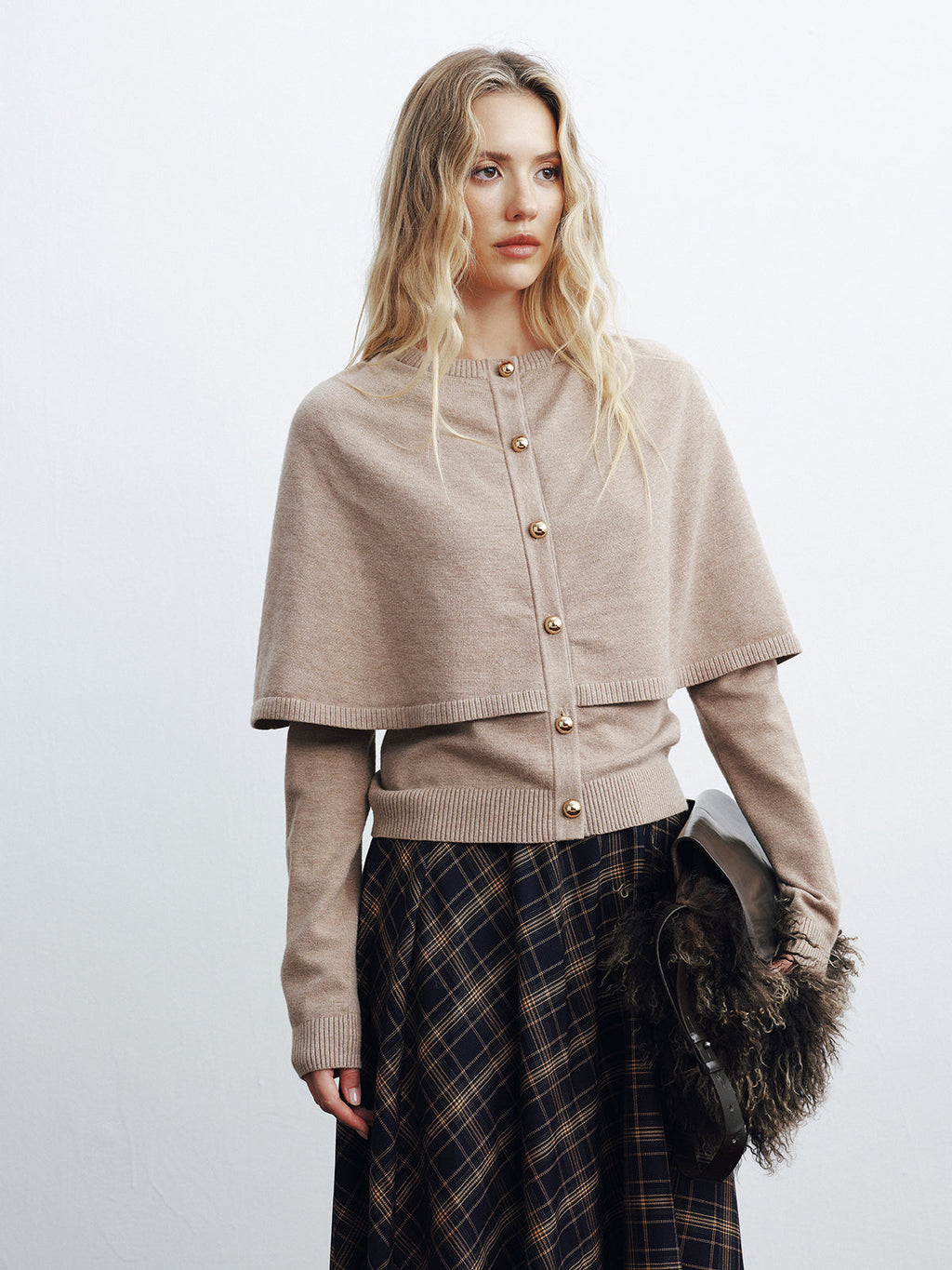 Cardigan superposé style cape