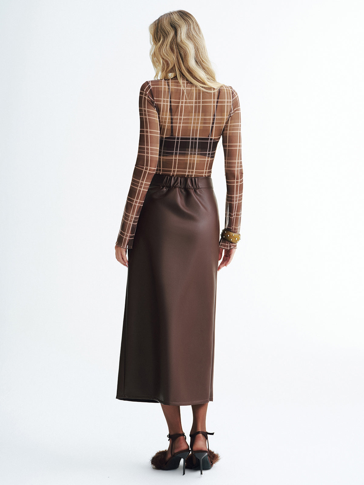 Midi-Rock aus Kunstleder mit Schlitz 