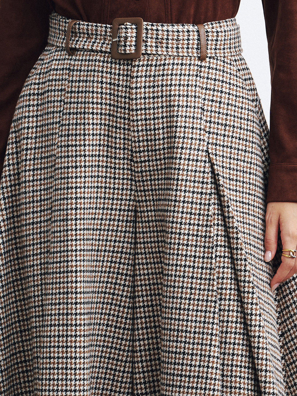High-Waist Hose mit Gürtel und Hahnentrittmuster mit weitem Bein