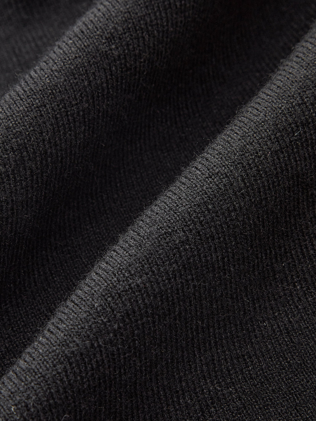 Strickmaxikleid mit Kragen und Kontrastbündchen