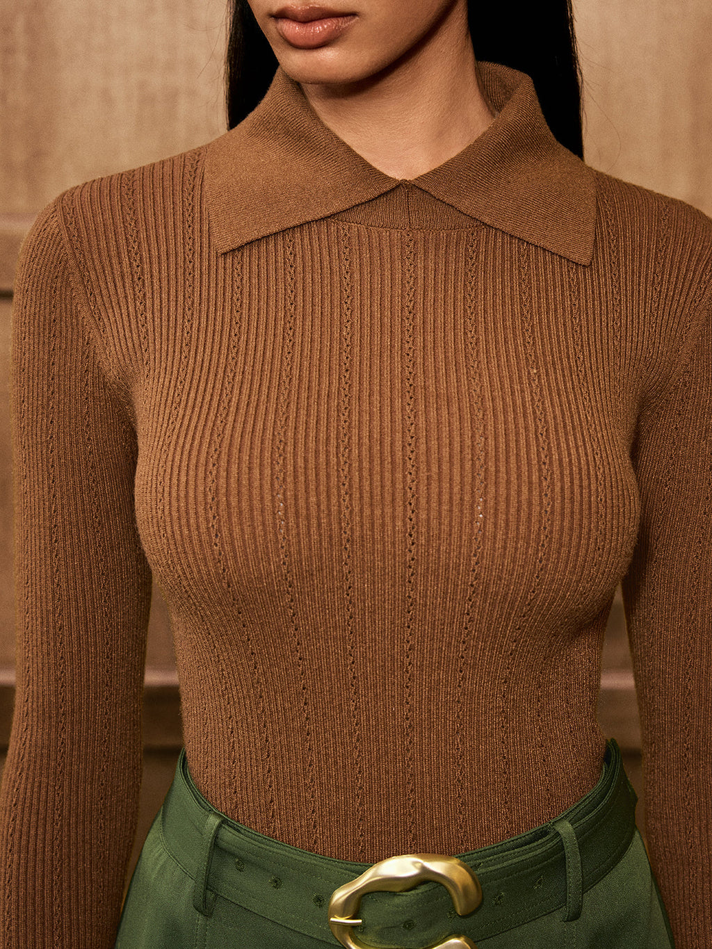 Strickoberteil aus Wollmischung mit Kragen und langen Ärmeln