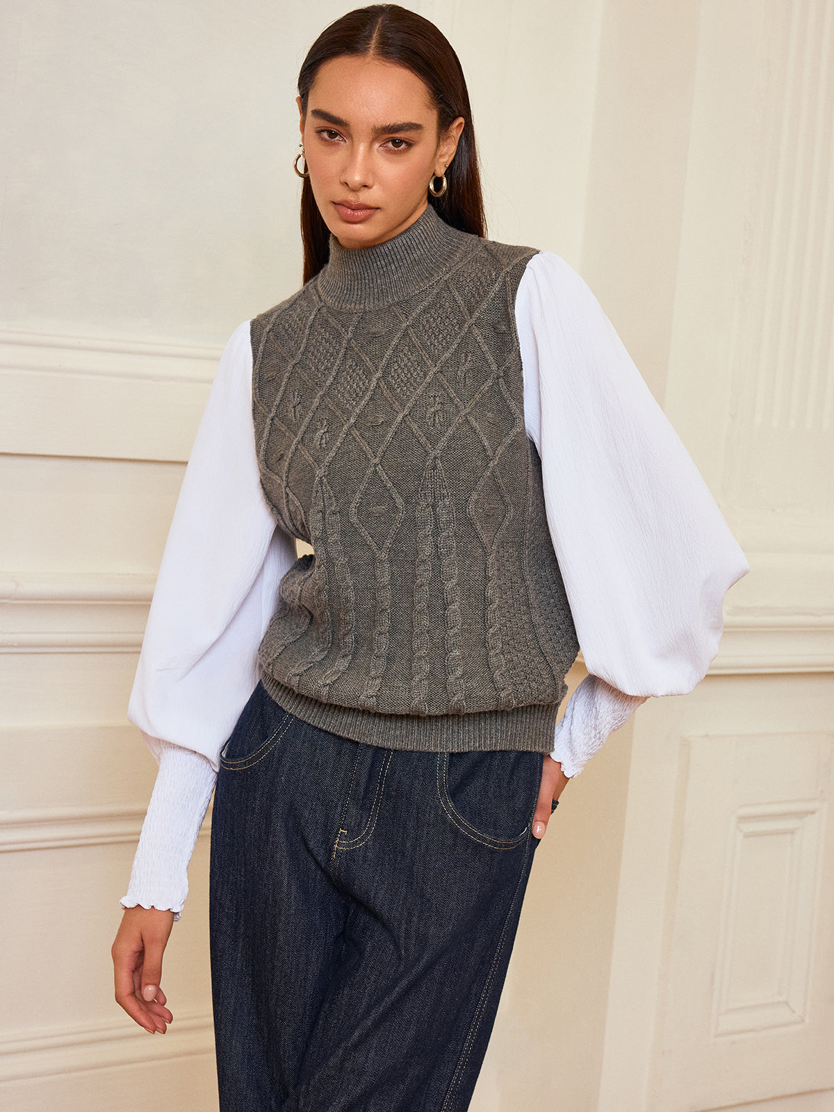 Pullover mit Keulenärmeln und Zopfmuster
