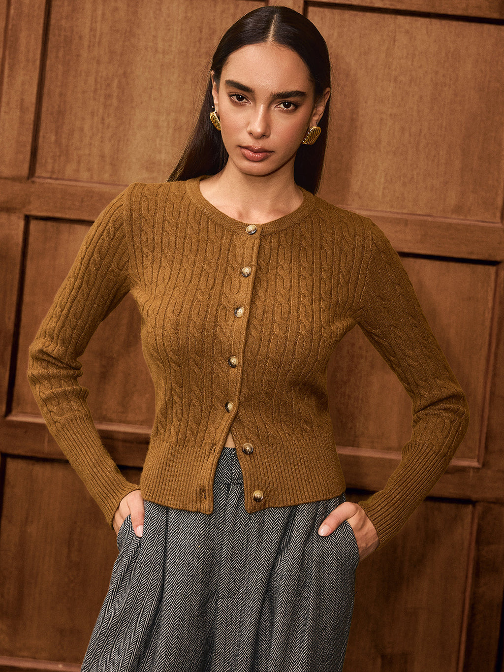 Zopfstrickjacke mit Knopfleiste