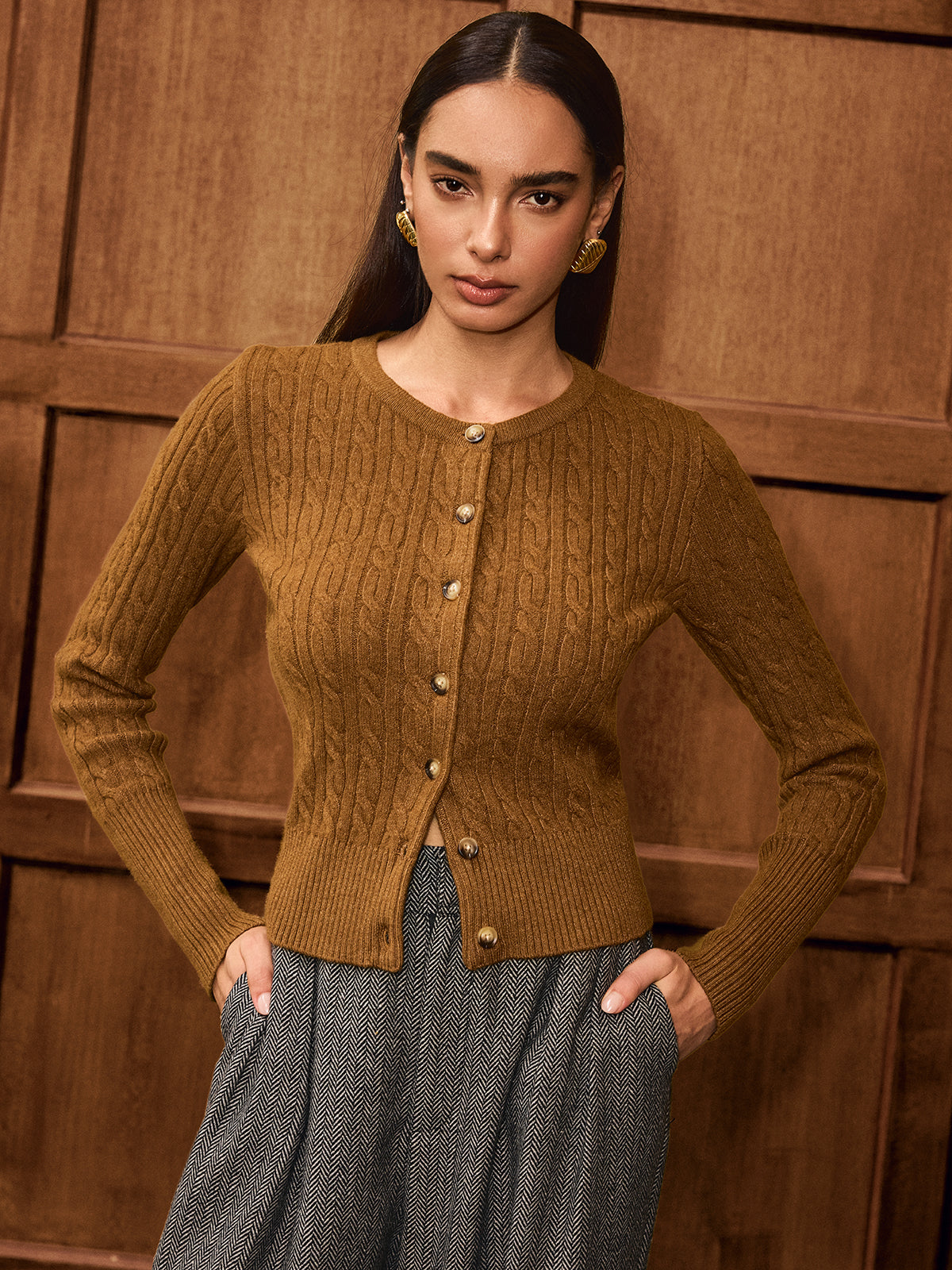 Zopfstrickjacke mit Knopfleiste