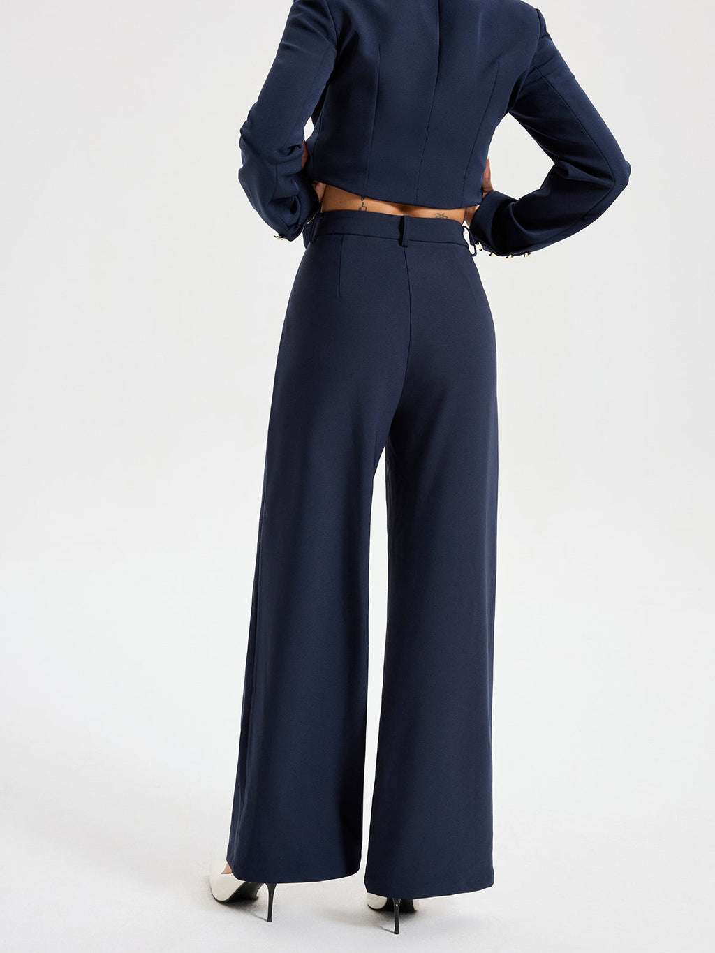 Hochtaillierte Hose mit geradem Bein